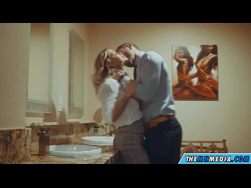 ❤️ Калі грудастая бландынка спакушае цябе ў грамадскім туалете Хатняе порна на be.assay-define-smartlink.ru ❌